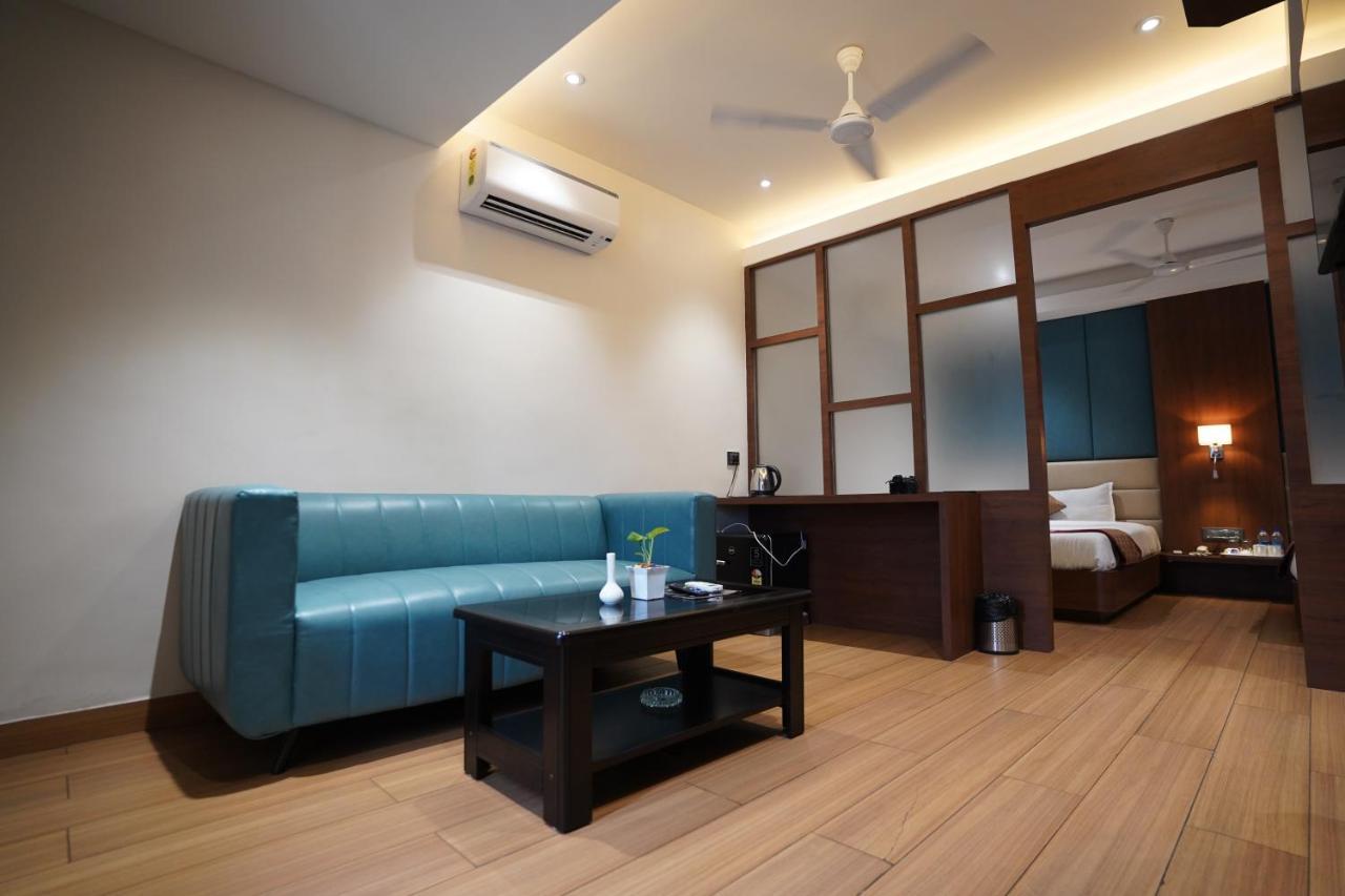 Hotel The Venue Dhanbad Exterior photo